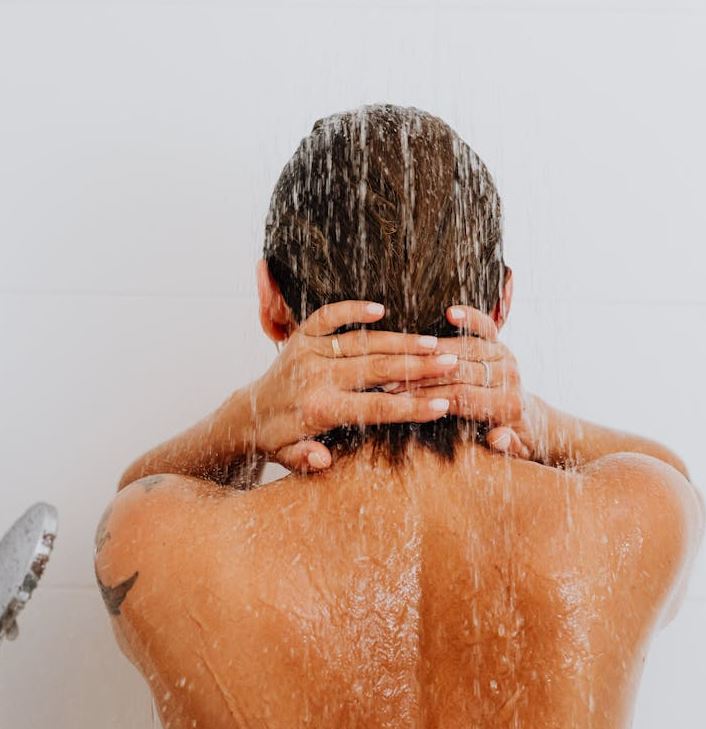The Health Benefits of Cold Showers: Boosting Immunity and Mental Clarity
